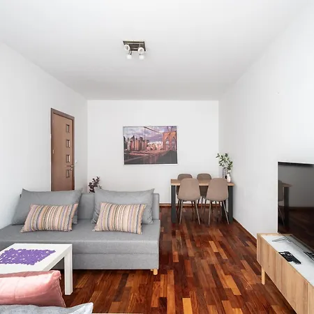 Wola Cosy Apartment *